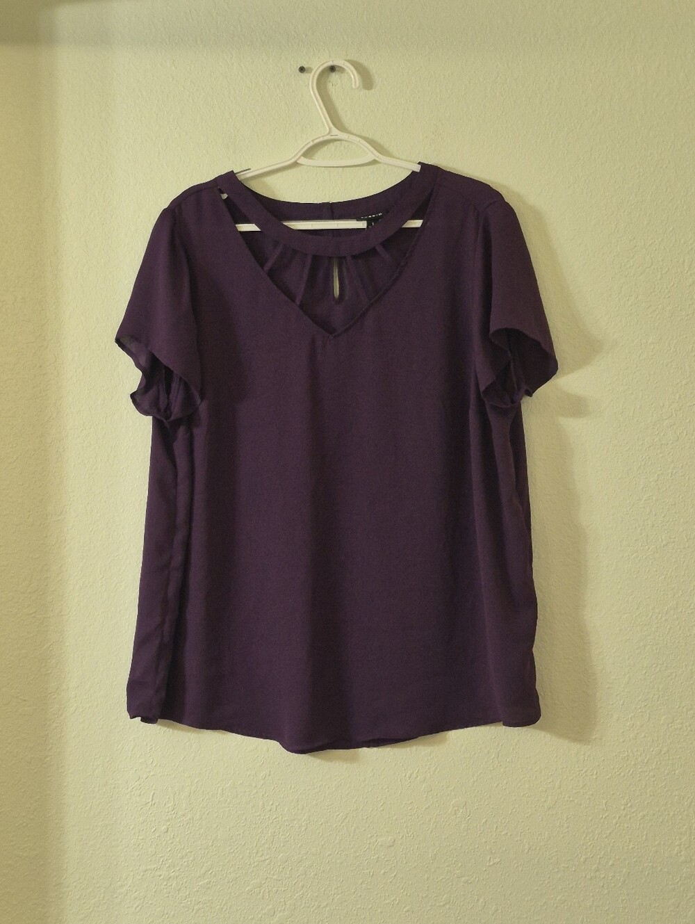 torrid Purple Short Sleeve Keyhole V-Neck Blouse